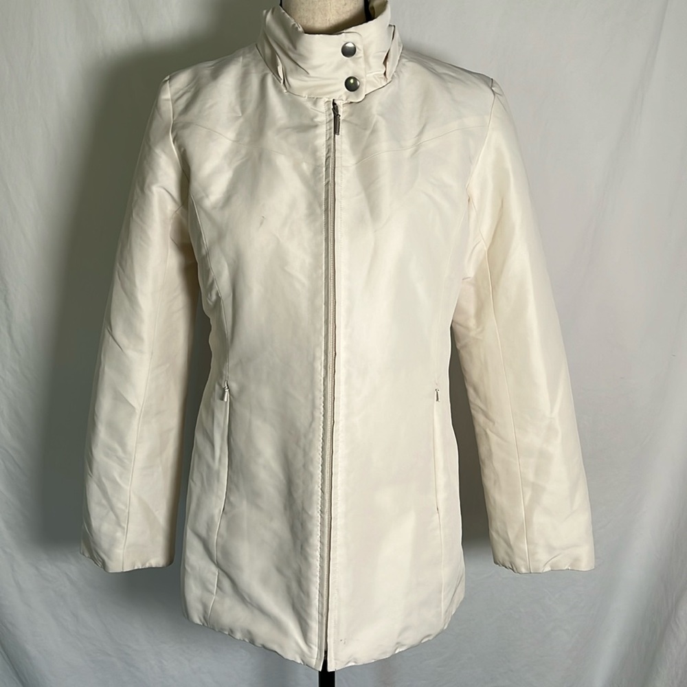 Uniqlo Size Small Jacket Liner Insert Cream White Pockets